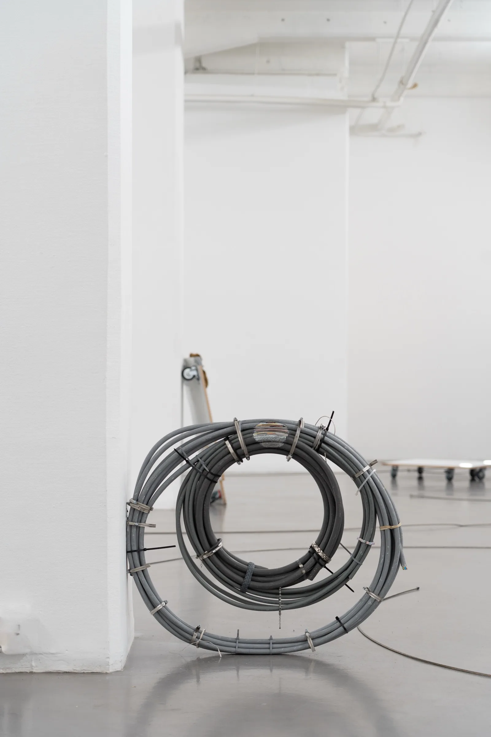 Eavesdrop - Nicola Arthen & Rodrigo Red Sandoval at Platform Stockholm, photo by lou mouw