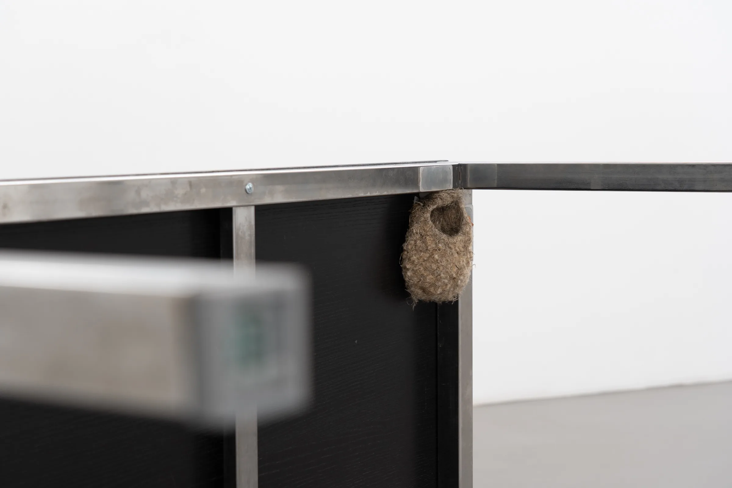 Eavesdrop - Nicola Arthen & Rodrigo Red Sandoval at Platform Stockholm, photo by lou mouw